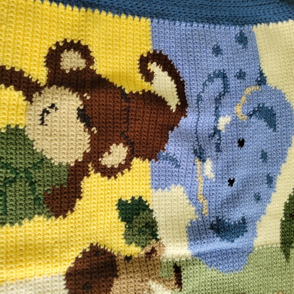 BEAUTIFUL HANDMADE KNIT APHGAN BLANKET ANIMAL THEME SIZE 37.5" X 35" - Picture 7 of 11